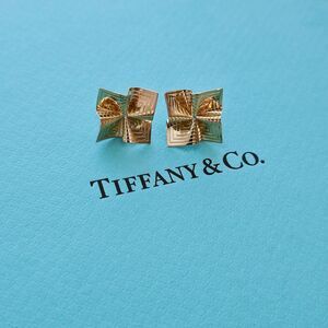 RARE Vintage Tiffany & Co. 14k Corrugated Square Motif Pattern Stud Earrings